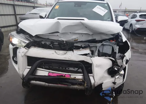 2023 Toyota 4Runner Trd Off Road Premium z USA, uszkodzony, nr VIN JTERU5JR5P6112866